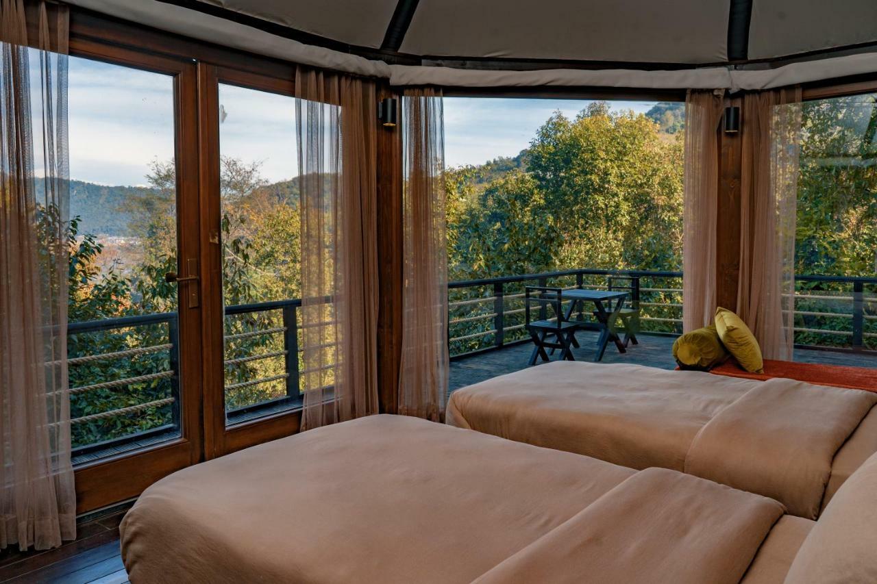 The Pavilions Himalayas Lake View بوكْرا المظهر الخارجي الصورة
